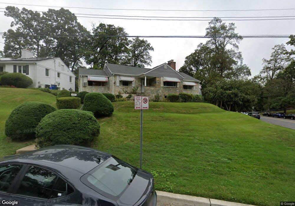 1601 Sherwood Rd, Silver Spring, MD 20902 - photo 1