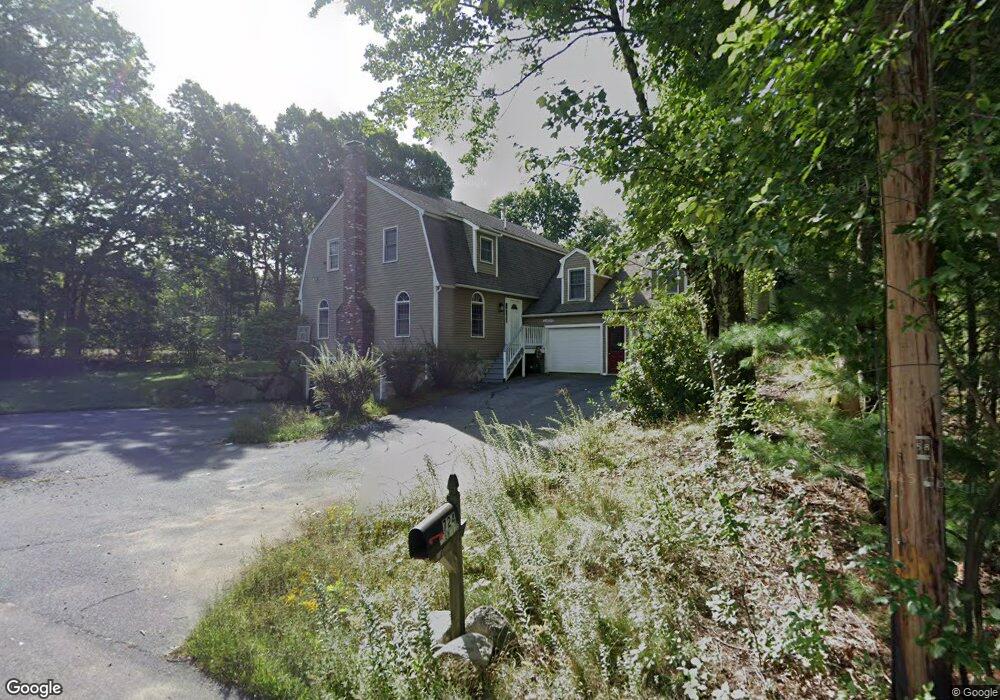 724 Prentice St, Holliston, MA 01746 - photo 1