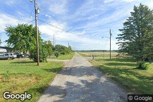 8 Moon St, Herrick, IL 62431