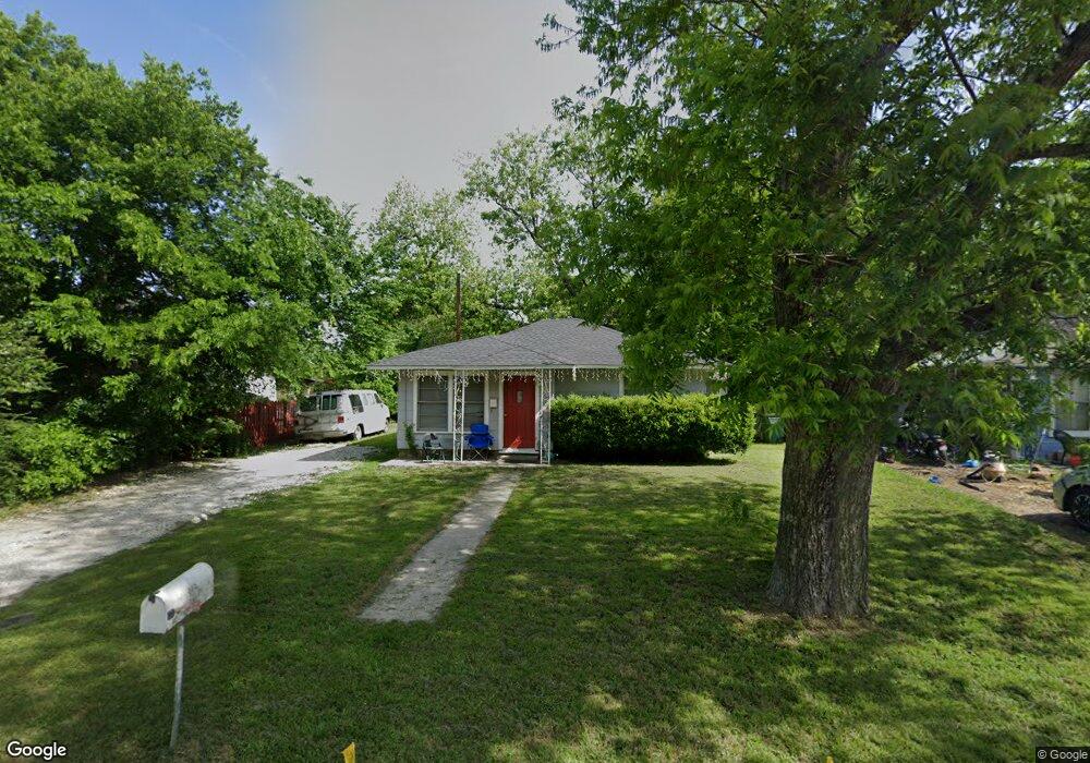 805 E Garnett St, Gainesville, TX 76240 - photo 1