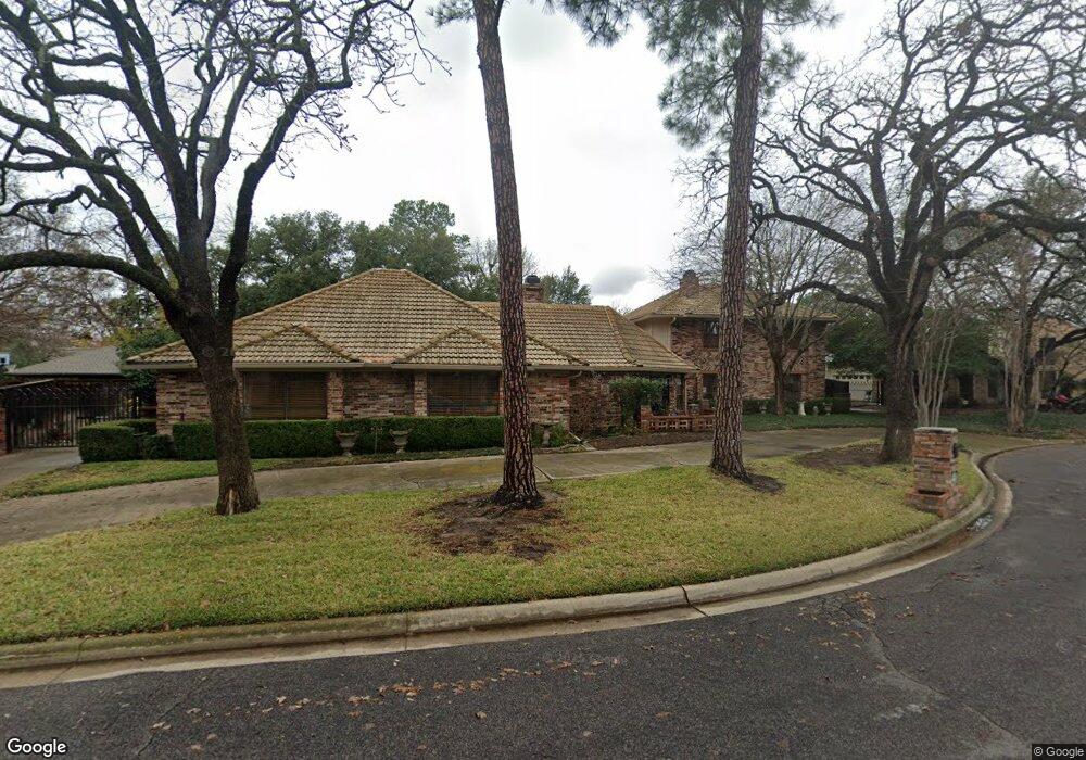 413 Mayfair Ct, Hurst, TX 76054 - photo 1