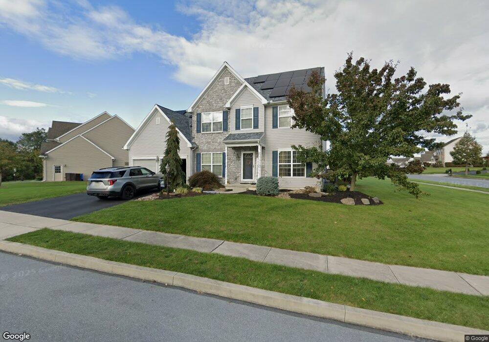 1817 Stoneford Ln, Palmyra, PA 17078 - photo 1