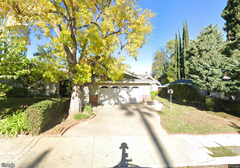 22029 Alizondo Dr, Woodland Hills, CA 91364 - photo 1