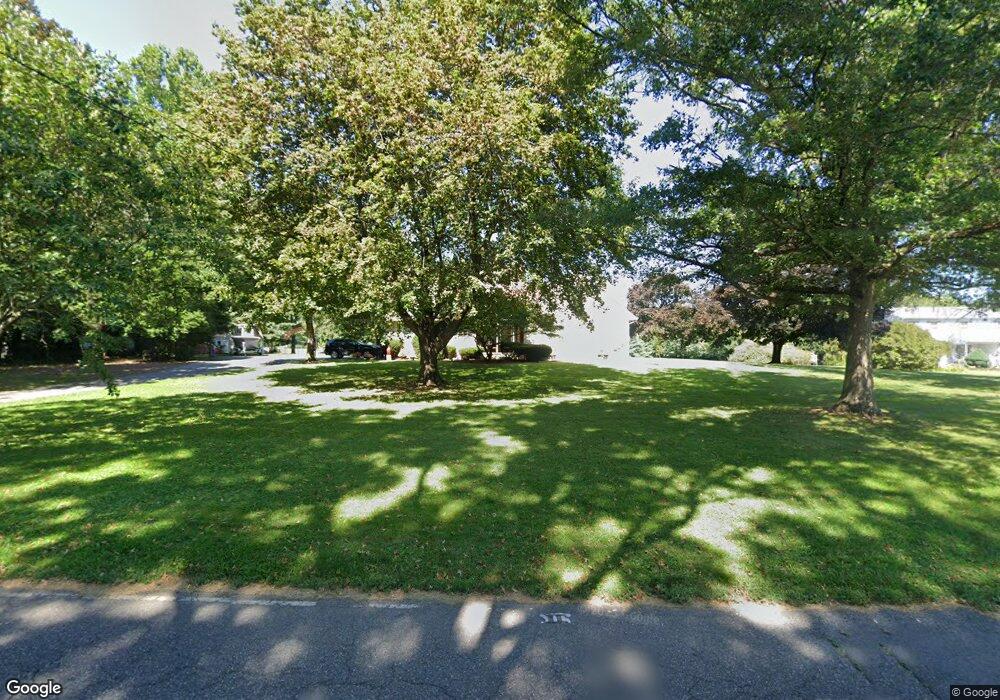 525 White Pine Rd, Columbus, NJ 08022 - photo 1