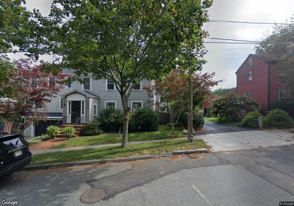 27 1/2 Jefferson St, Newburyport, MA 01950 - photo 1