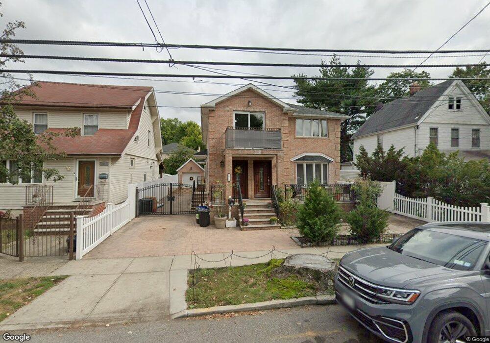 4315 217th St, Flushing, NY 11361 - photo 1
