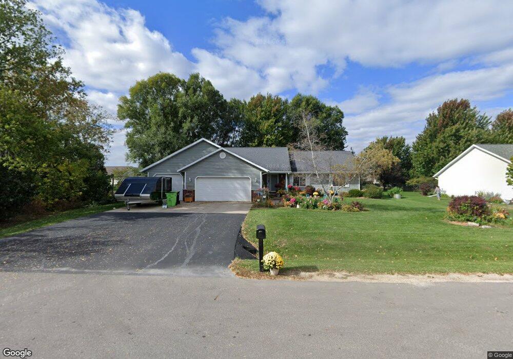 N9337 Cheyenne Dr, Appleton, WI 54915 - photo 1