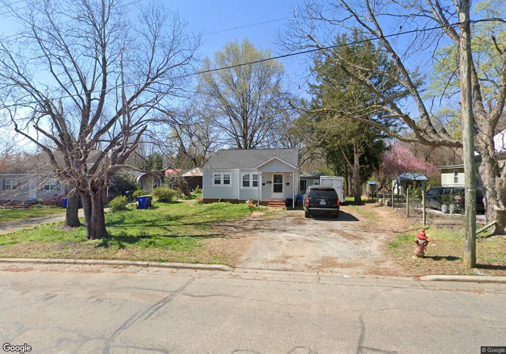 829 N Chatham Ave, Siler City, NC 27344 - photo 1