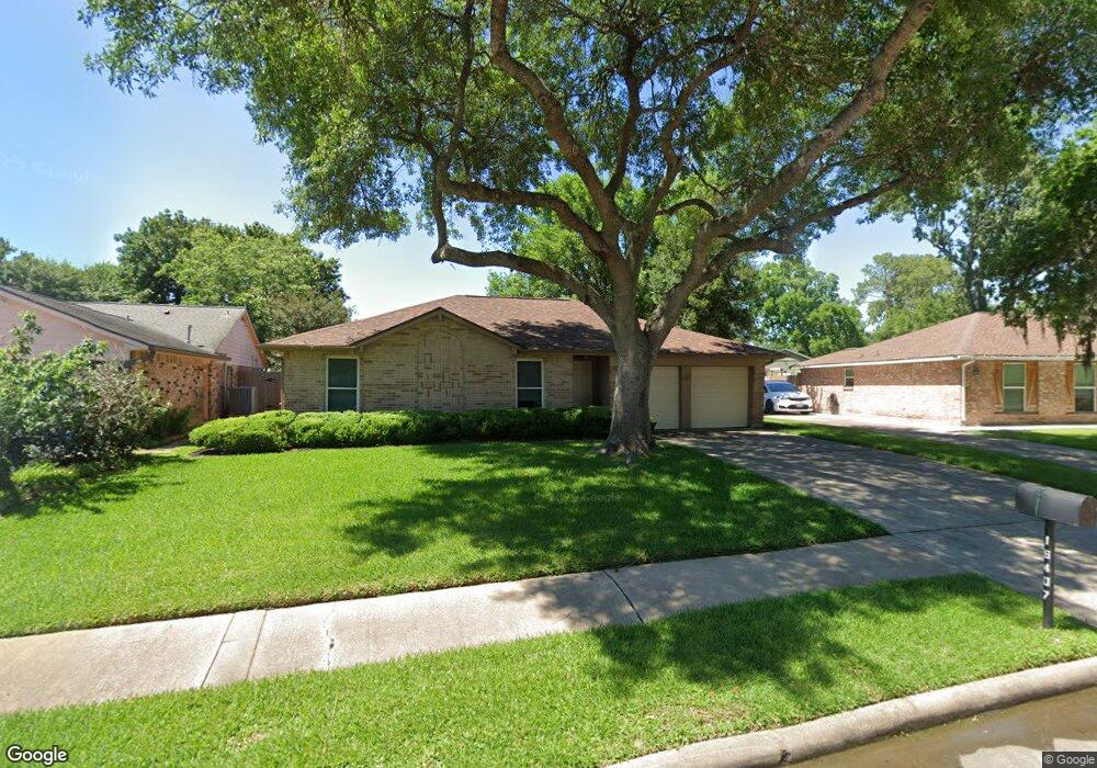 16407 Hibiscus Ln, Friendswood, TX 77546 - photo 1