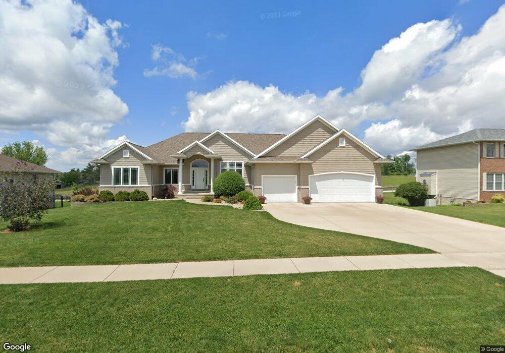 6730 Choctaw Ridge Rd NE, Cedar Rapids, IA 52411 - photo 1