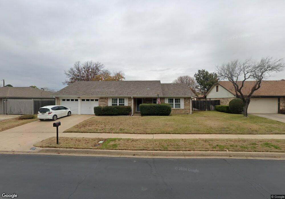 232 Carolyn Dr, Hurst, TX 76054 - photo 1