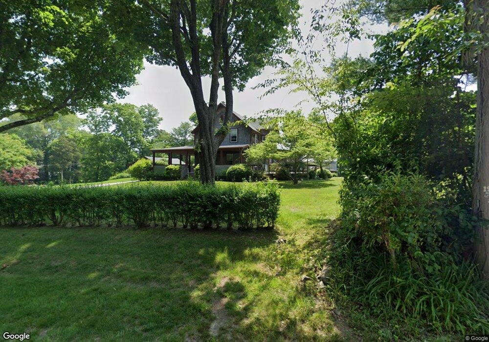 690 Post Rd, Wakefield, RI 02879 - photo 1
