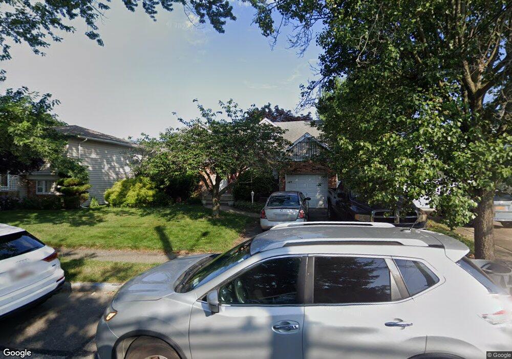 711 Lakeside Dr, Baldwin, NY 11510 - photo 1