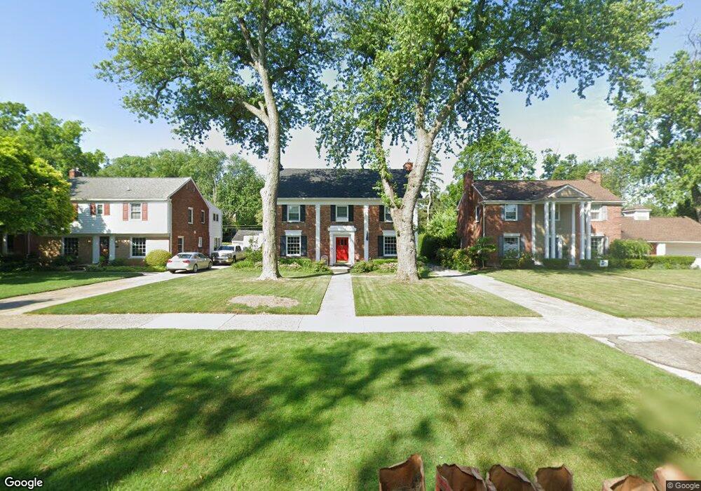 1053 Whittier Rd, Grosse Pointe Park, MI 48230 - photo 1