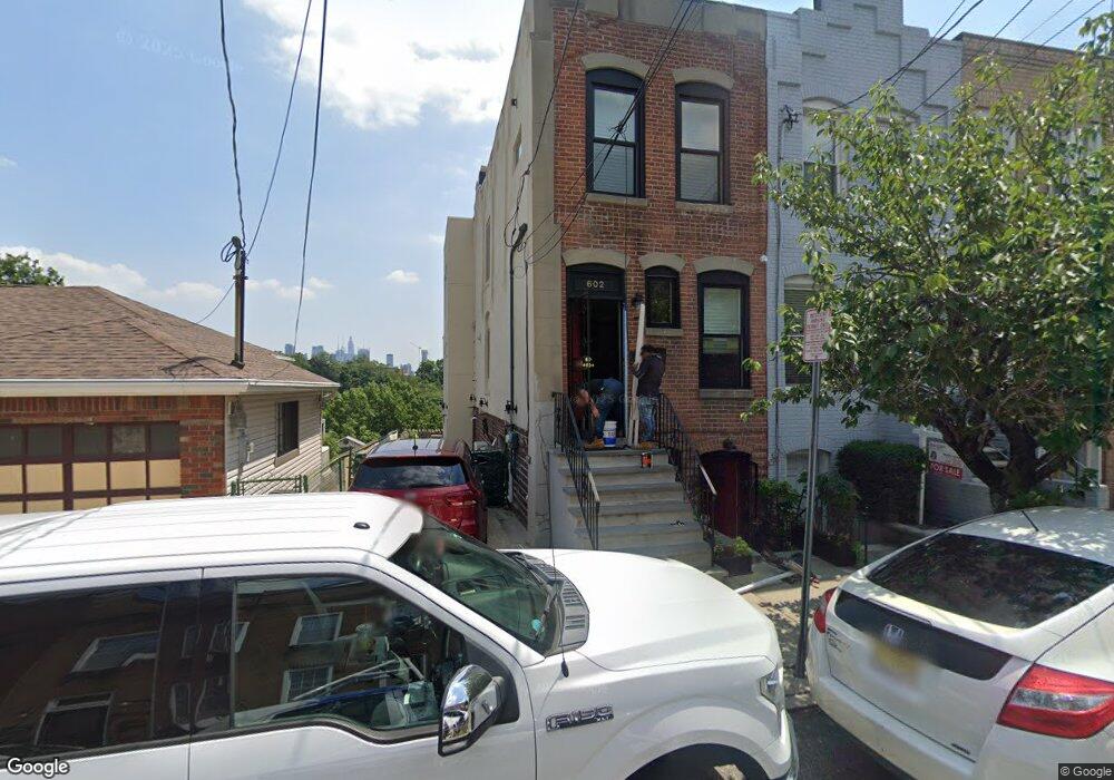 602 Gregory Ave unit 604, Weehawken, NJ 07086 - photo 1