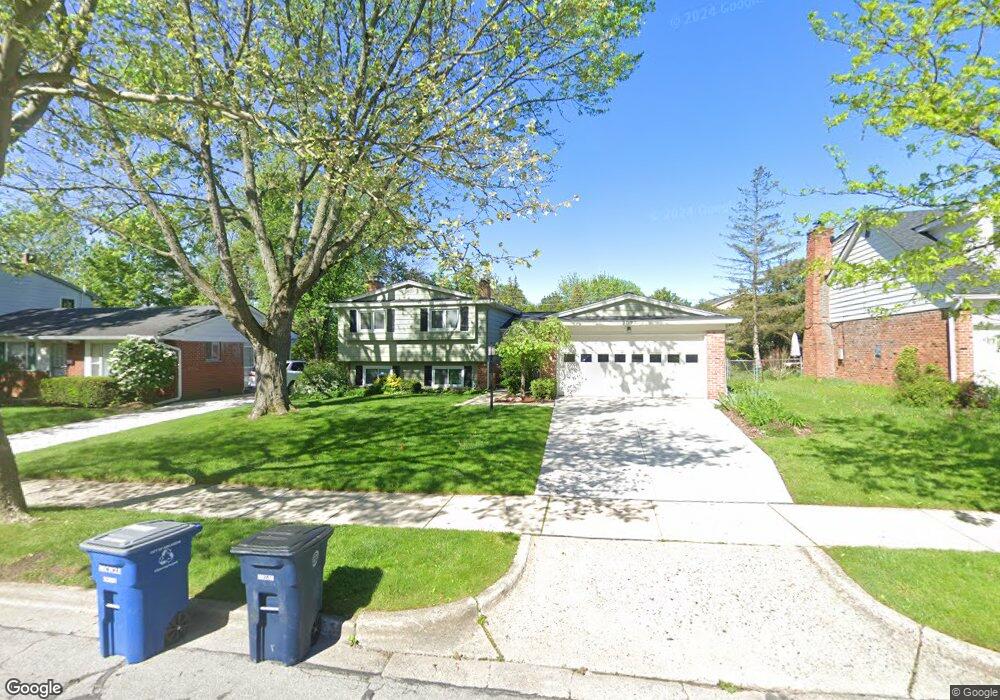 2075 Georgetown Blvd, Ann Arbor, MI 48105 - photo 1