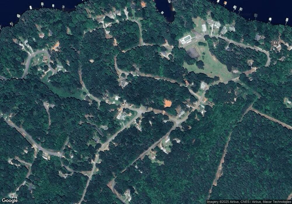 76 Shorewood Cir, Toccoa, GA 30577 - photo 1