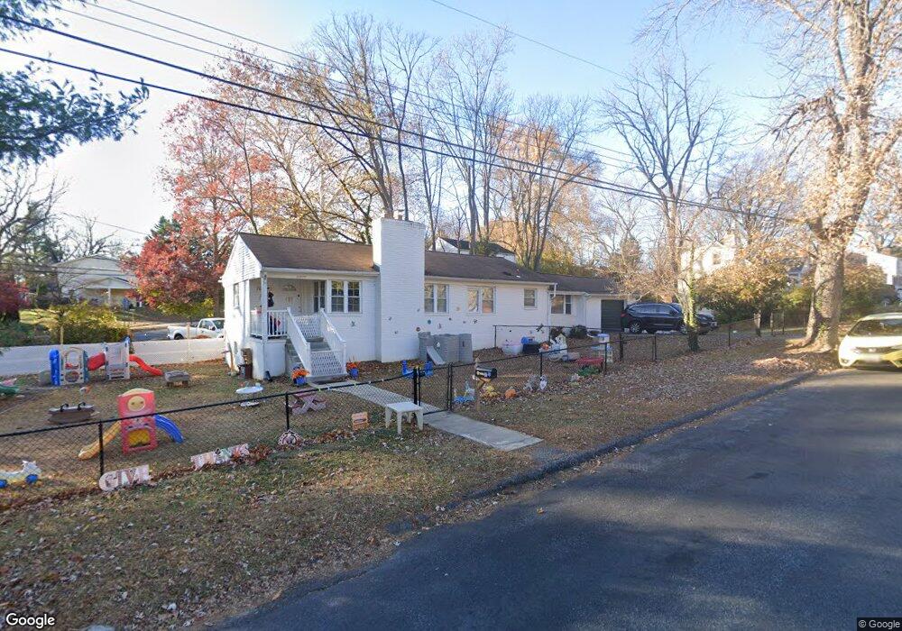 10800 Pearson St, Kensington, MD 20895 - photo 1