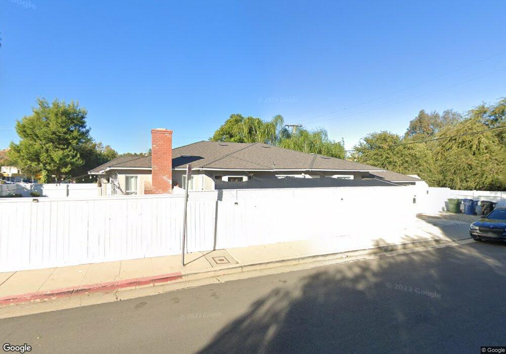 21901 Dumetz Rd, Woodland Hills, CA 91364 - photo 1