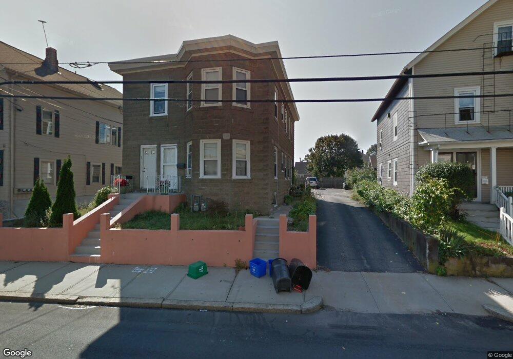 652 Weeden St, Pawtucket, RI 02860 - photo 1