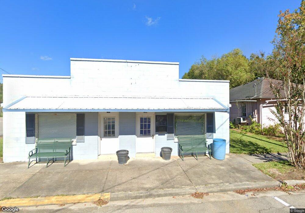 422 W Canal St, Picayune, MS 39466 - photo 1
