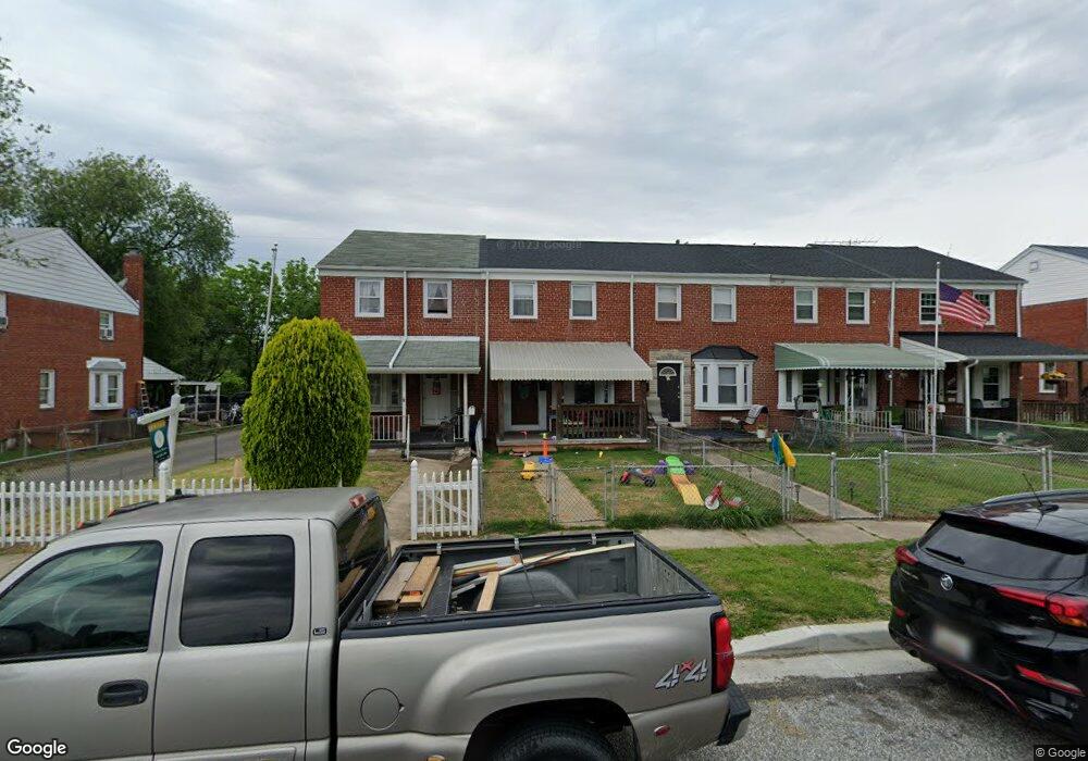 902 Middlesex Rd, Essex, MD 21221 - photo 1