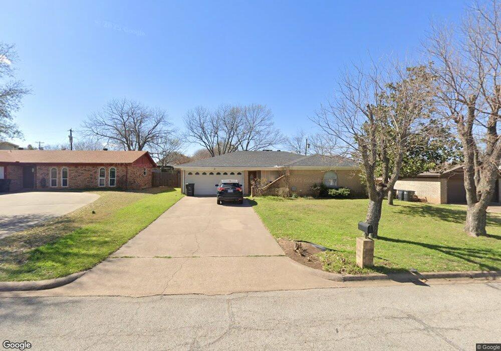 1242 Willowwood Dr, Cleburne, TX 76033 - photo 1