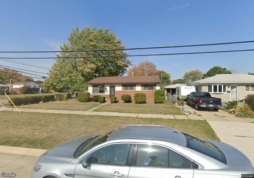 15611 Common Rd, Roseville, MI 48066 - photo 1