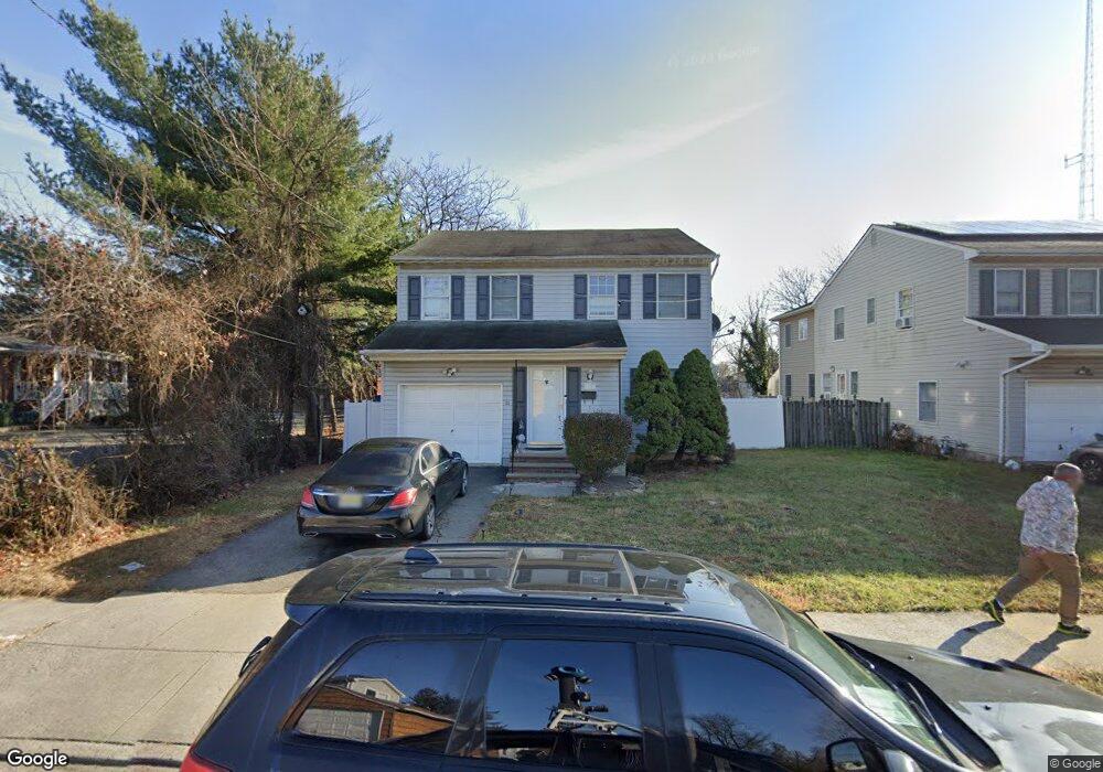 11 Lake View Blvd, Edison, NJ 08817 - photo 1