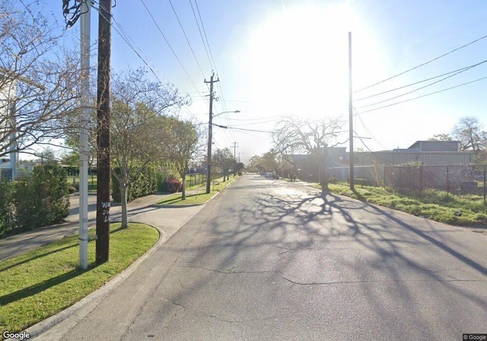 614 A W 27th, Houston, TX 77008 - photo 1