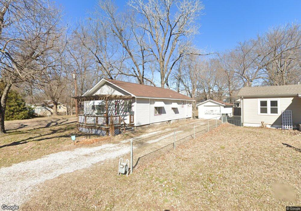 414 E Claremore St, Claremore, OK 74017 - photo 1