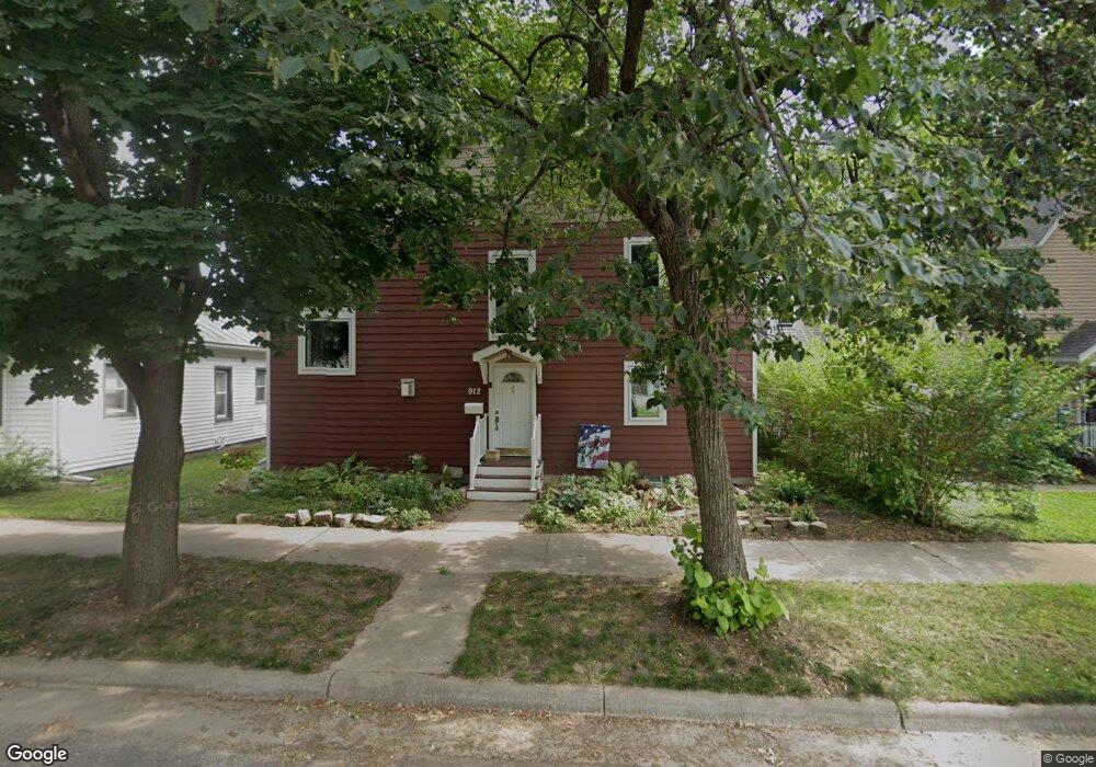 912 Johnson St, La Crosse, WI 54601 - photo 1