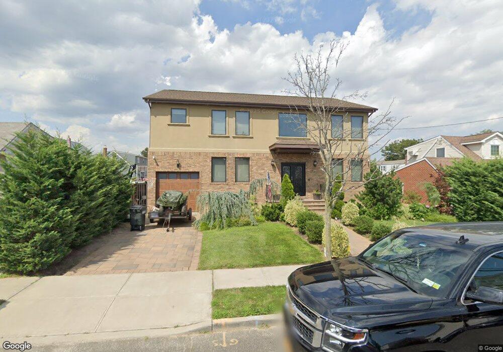 856 Second Ave, Franklin Square, NY 11010 - photo 1