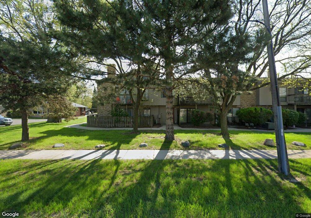 420 N Crooks Rd unit 27, Clawson, MI 48017 - photo 1