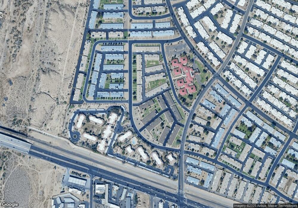 13661 N Newcastle Dr unit 49, Sun City, AZ 85351 - photo 1