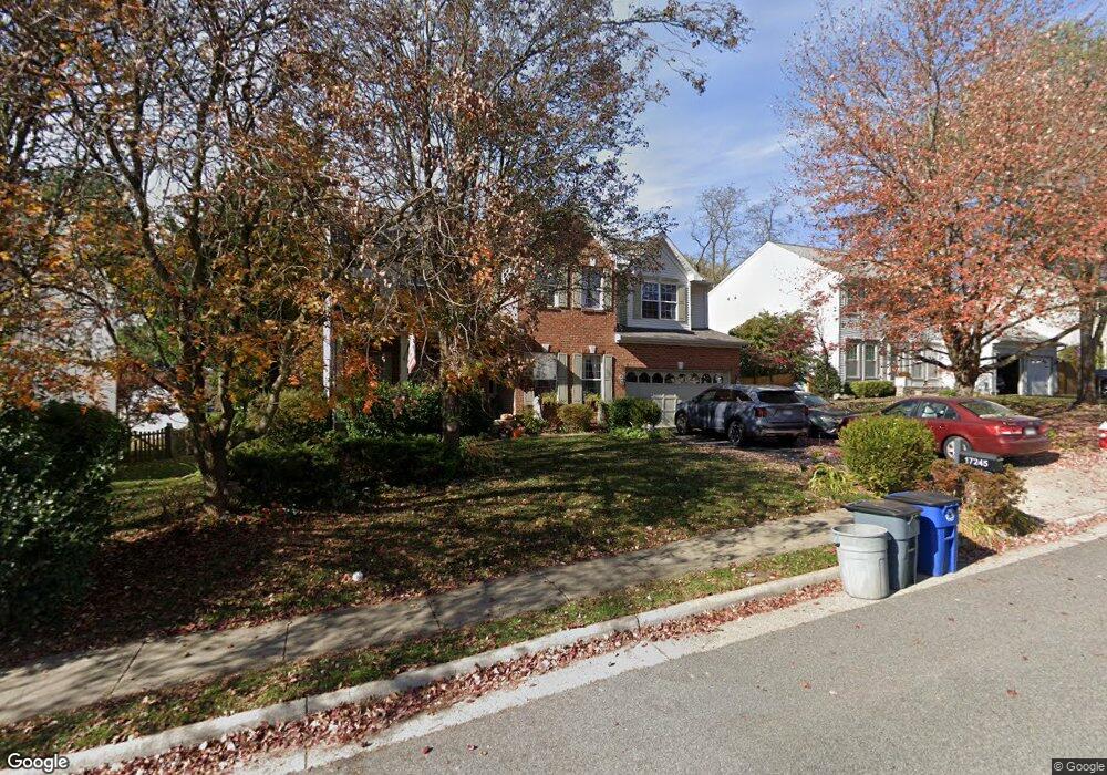 17245 Pickwick Dr, Purcellville, VA 20132 - photo 1