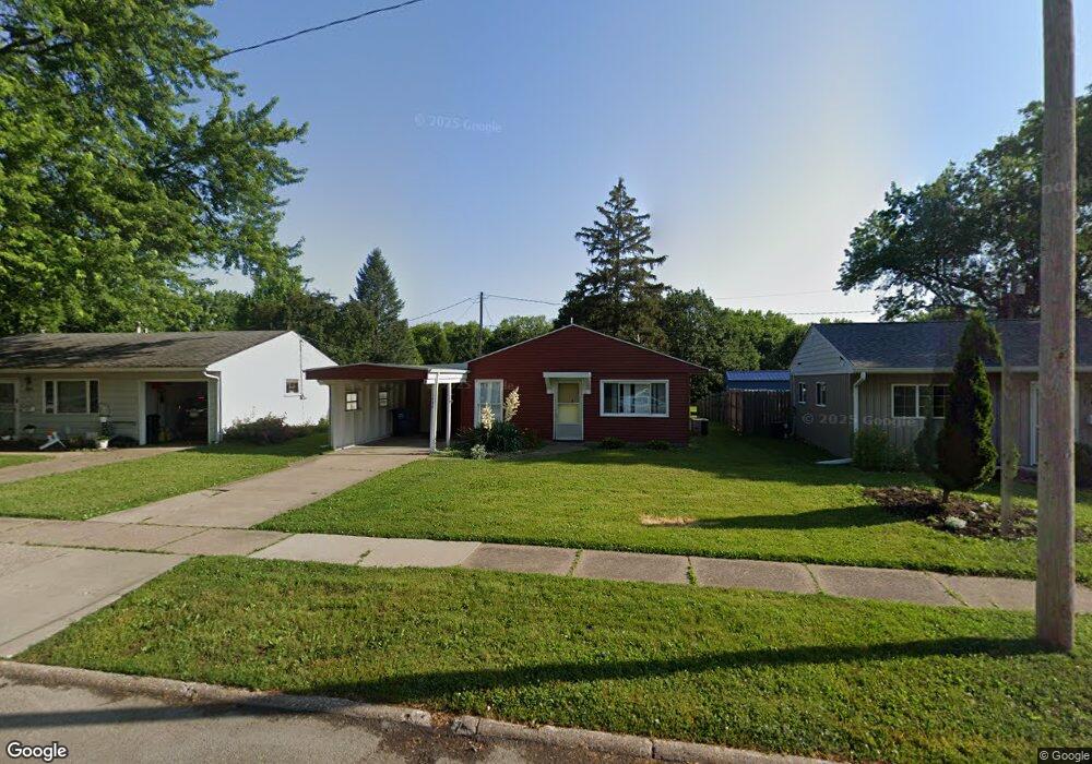 1490 W 29th St, Davenport, IA 52804 - photo 1