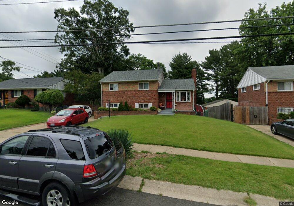 6410 Rolling Ridge Dr, Capitol Heights, MD 20743 - photo 1