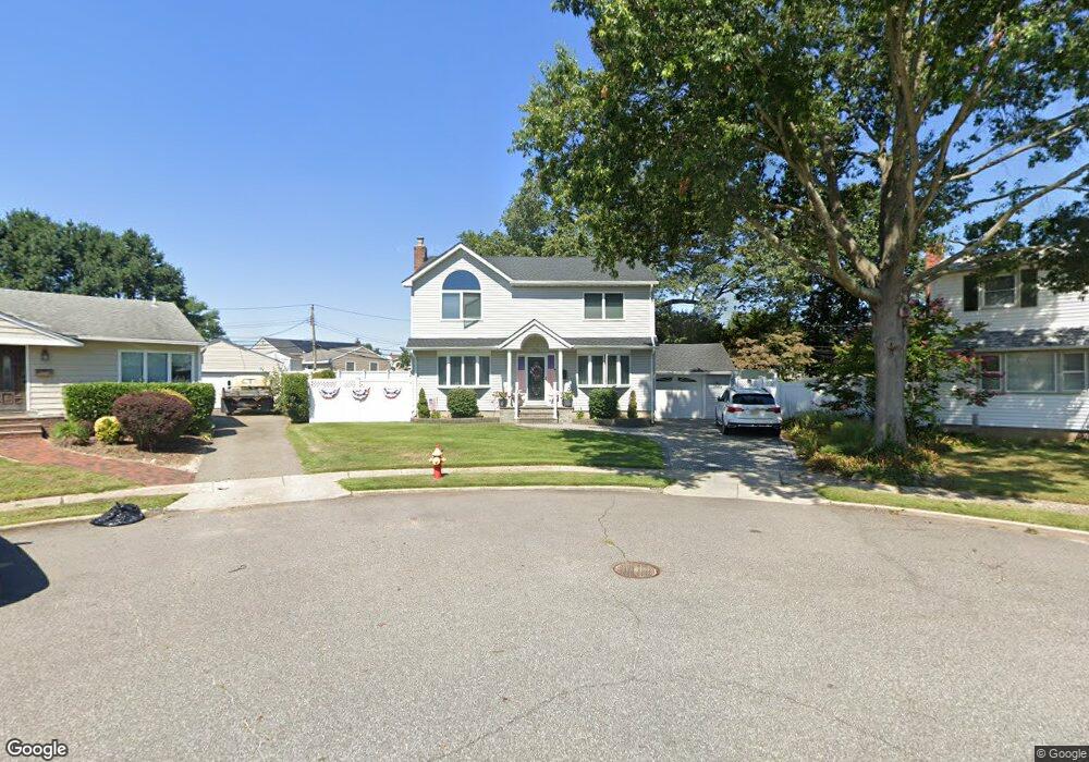 3994 Steven Ct, Seaford, NY 11783 - photo 1