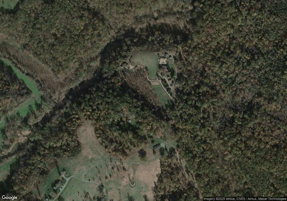 1818 Ivywest Ln, Charlottesville, VA 22901 - photo 1