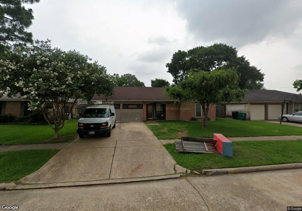 10611 Kirkglen Dr, Houston, TX 77089 - photo 1
