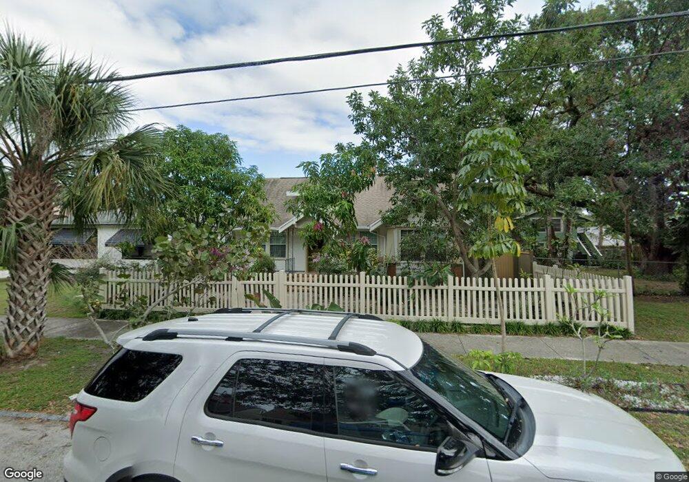 1037 12th St N unit 2, Saint Petersburg, FL 33705 - photo 1