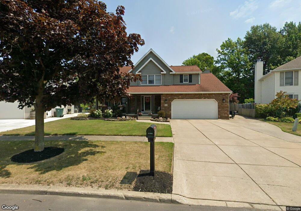 569 Homestead Dr, North Tonawanda, NY 14120 - photo 1