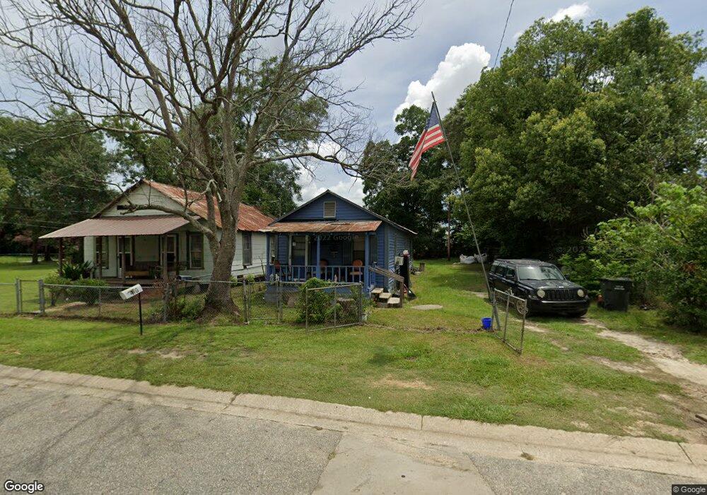 416 2nd St, Moultrie, GA 31768 - photo 1