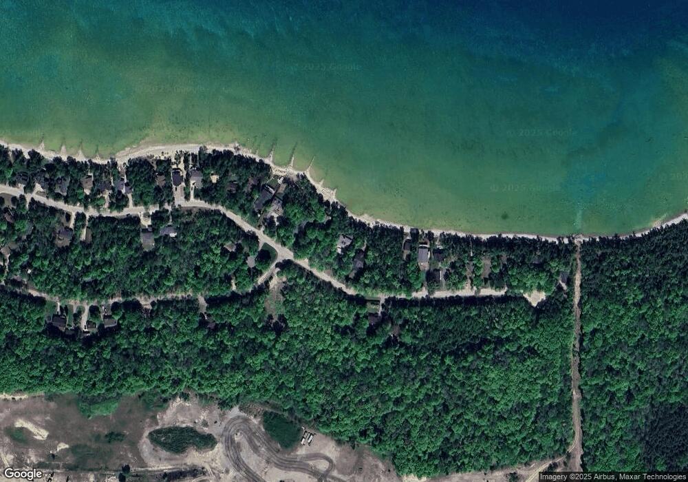 6359 9 Mile Point Dr, Charlevoix, MI 49720 - photo 1