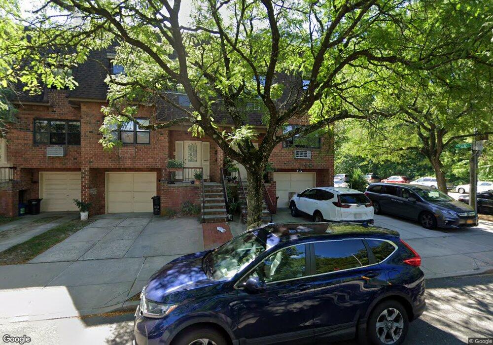 240-02 69th Ave, Little Neck, NY 11362 - photo 1