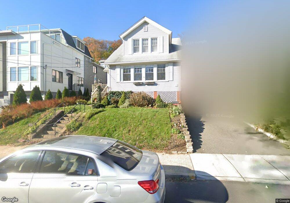 40 Myrtle Ave, Edgewater, NJ 07020 - photo 1