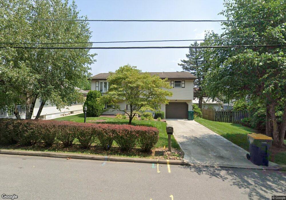 604 Kingwood St, Easton, PA 18045 - photo 1