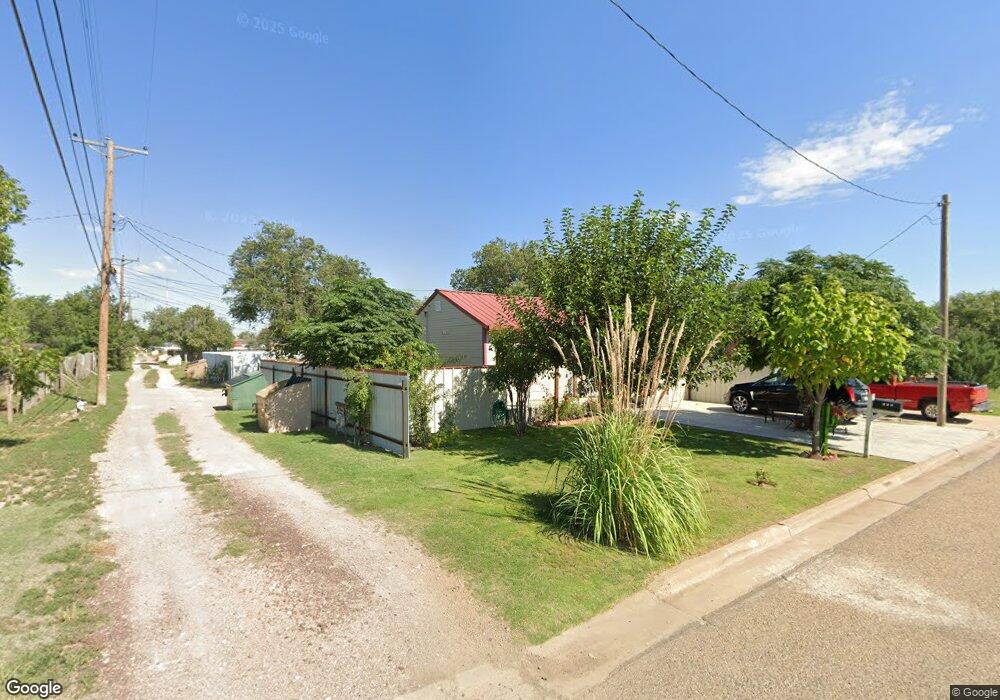 314 E 12th St, Dumas, TX 79029 - photo 1