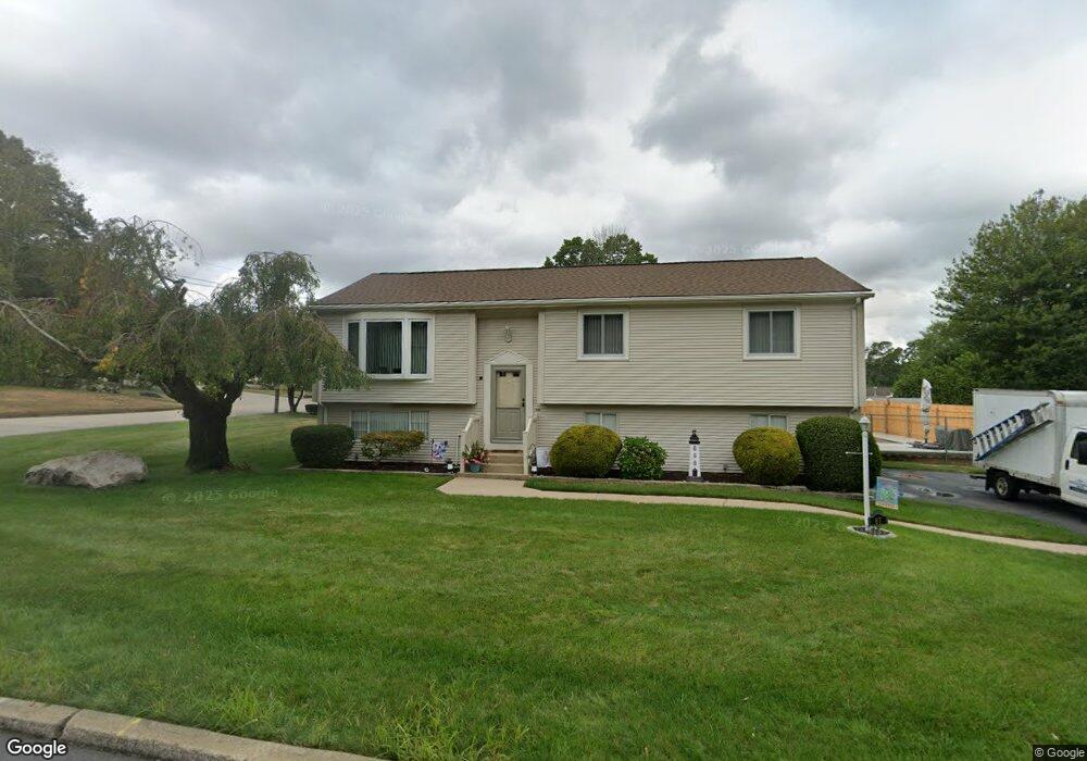 67 Deerfield Dr, West Warwick, RI 02893 - photo 1